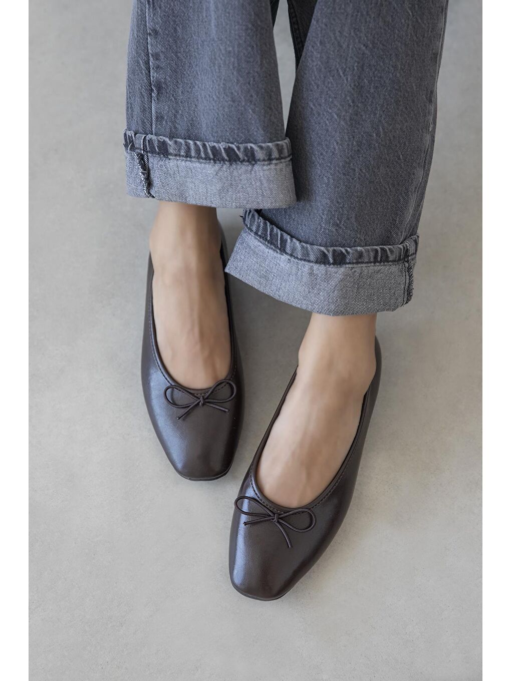 Kahverengi Galo Kadın Fiyonk Detay Kırışık Deri Babet Kahve-2