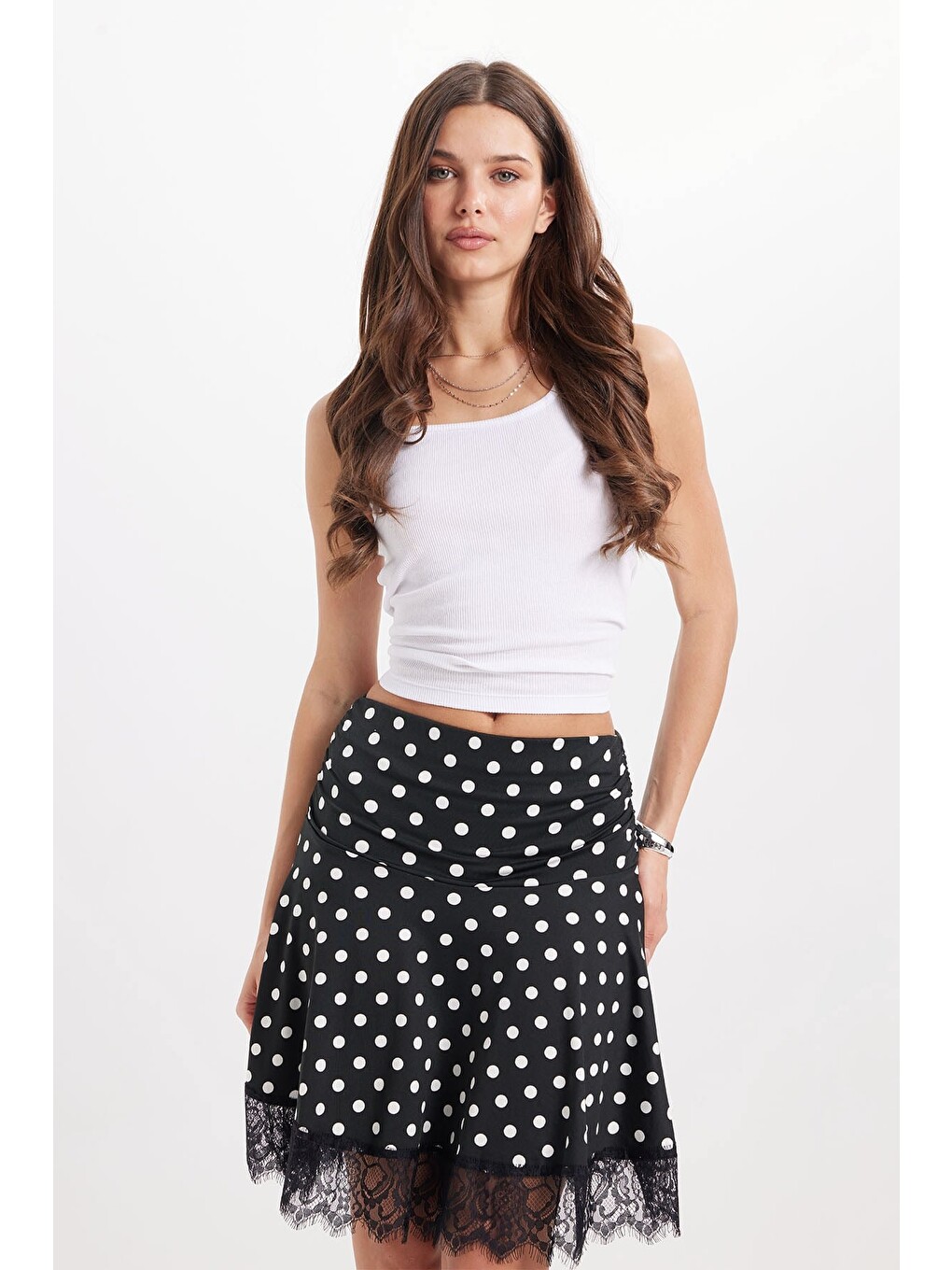 Kadın Slim Fit Dar Kesim Korse Detaylı Puantiyeli Likralı Dantelli Siyah Kısa Mini Etek-4