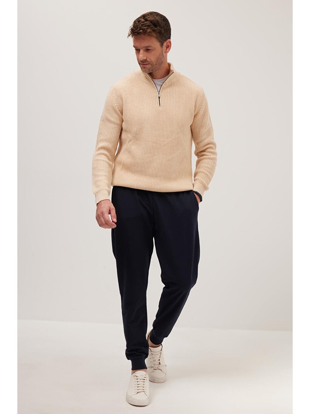 Erkek Regular Fit Klasik Kesim Beli Bağcıklı Jogger Cepli Lastikli Paça Lacivert Eşofman Altı-4