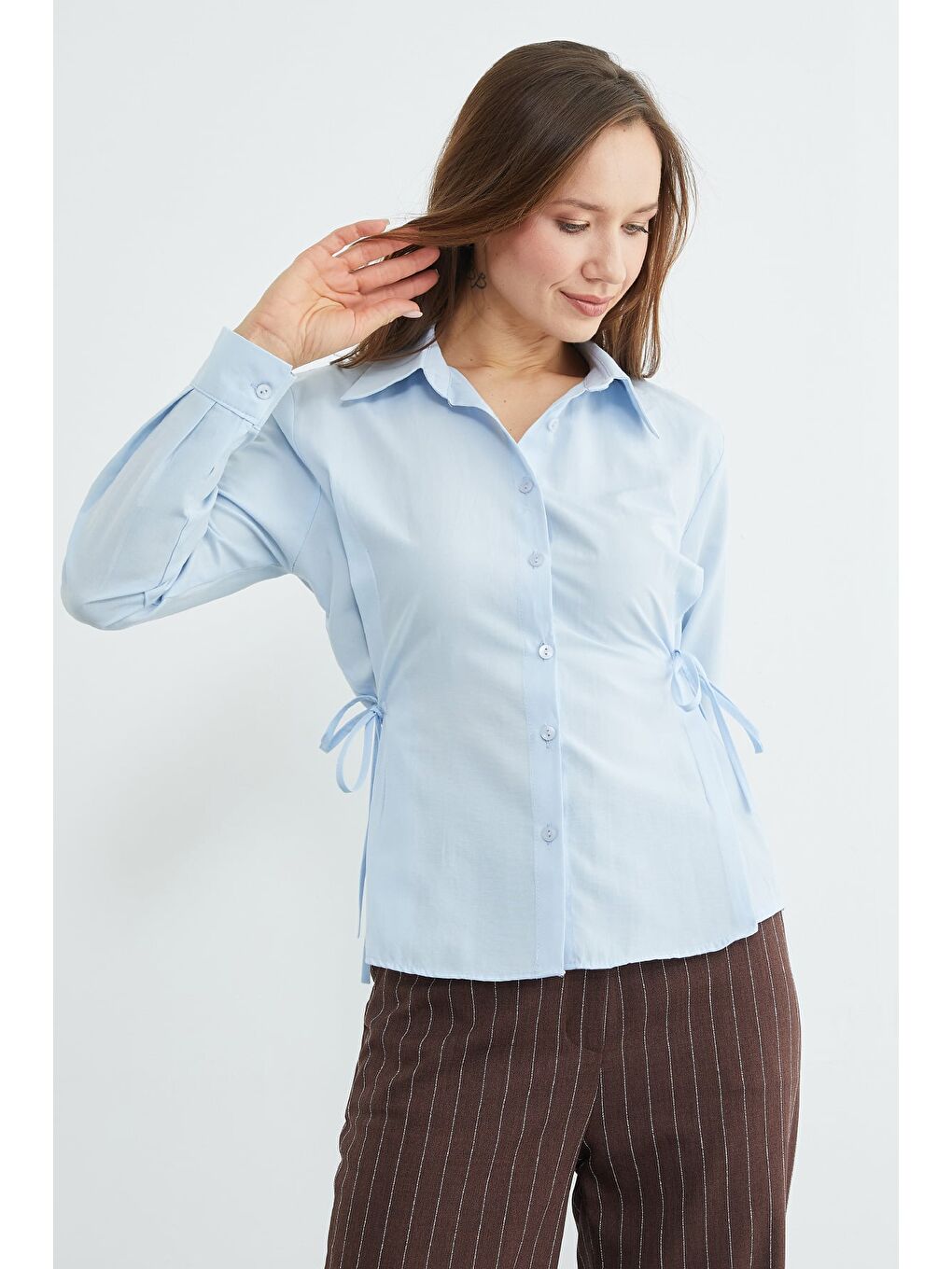 Mavi Basic Yanı Bağlama Detaylı Gömlek-3