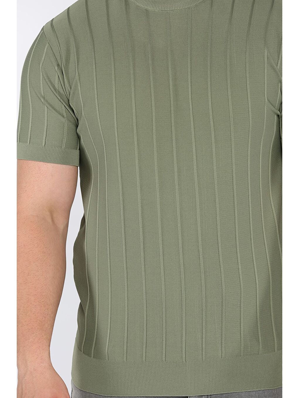 Haki Erkek Bisiklet Yaka Kendinden Çizgi Desenli Triko Tişört-3