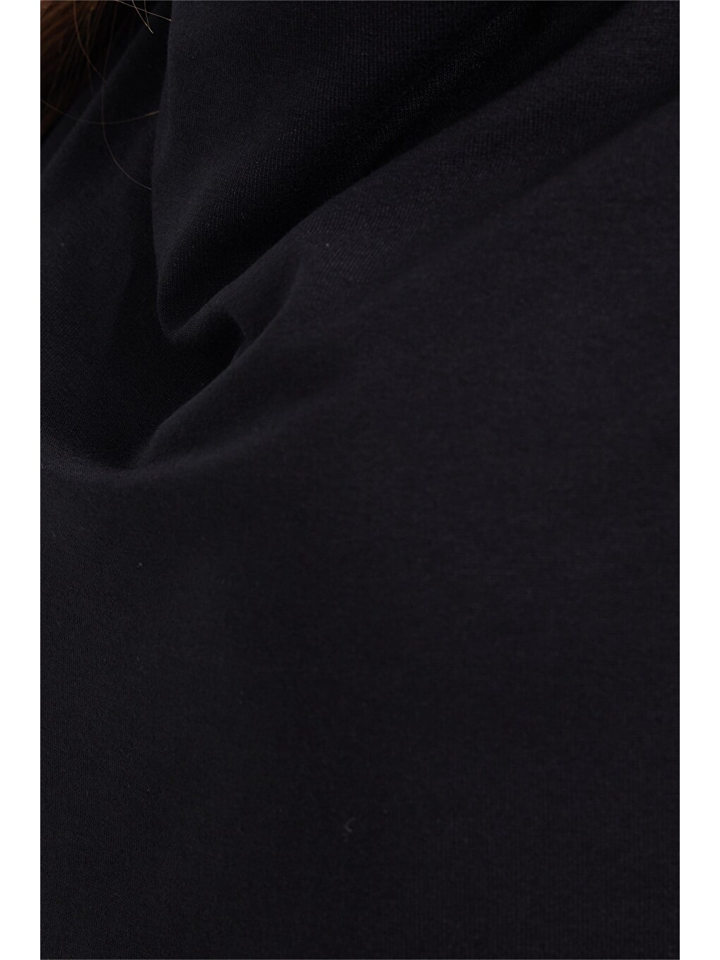 Kadın Oversize Geniş Kesim Kolsuz Degaje Yaka Siyah Atlet-4