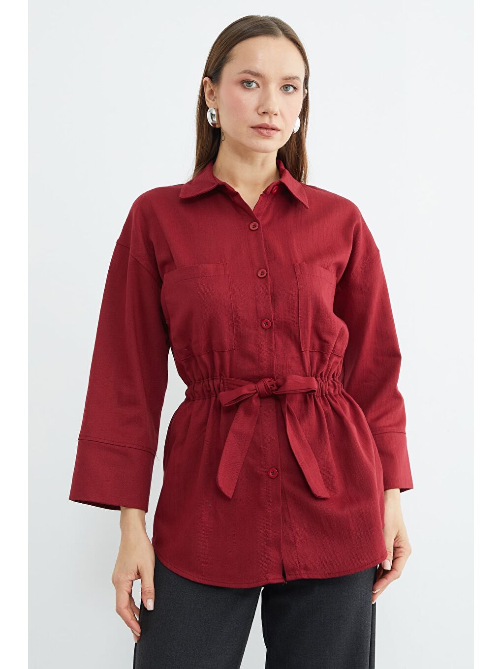 Bordo Beli Lastikli Düğmeli Gömlek