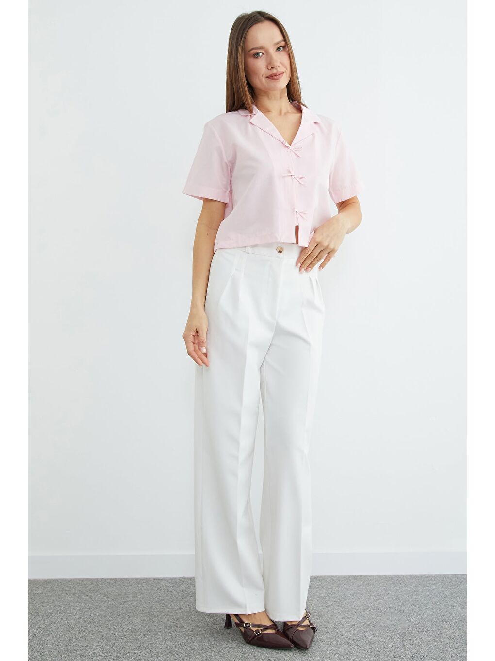 Pembe Fiyonklu Düğmeli Crop Gömlek-3