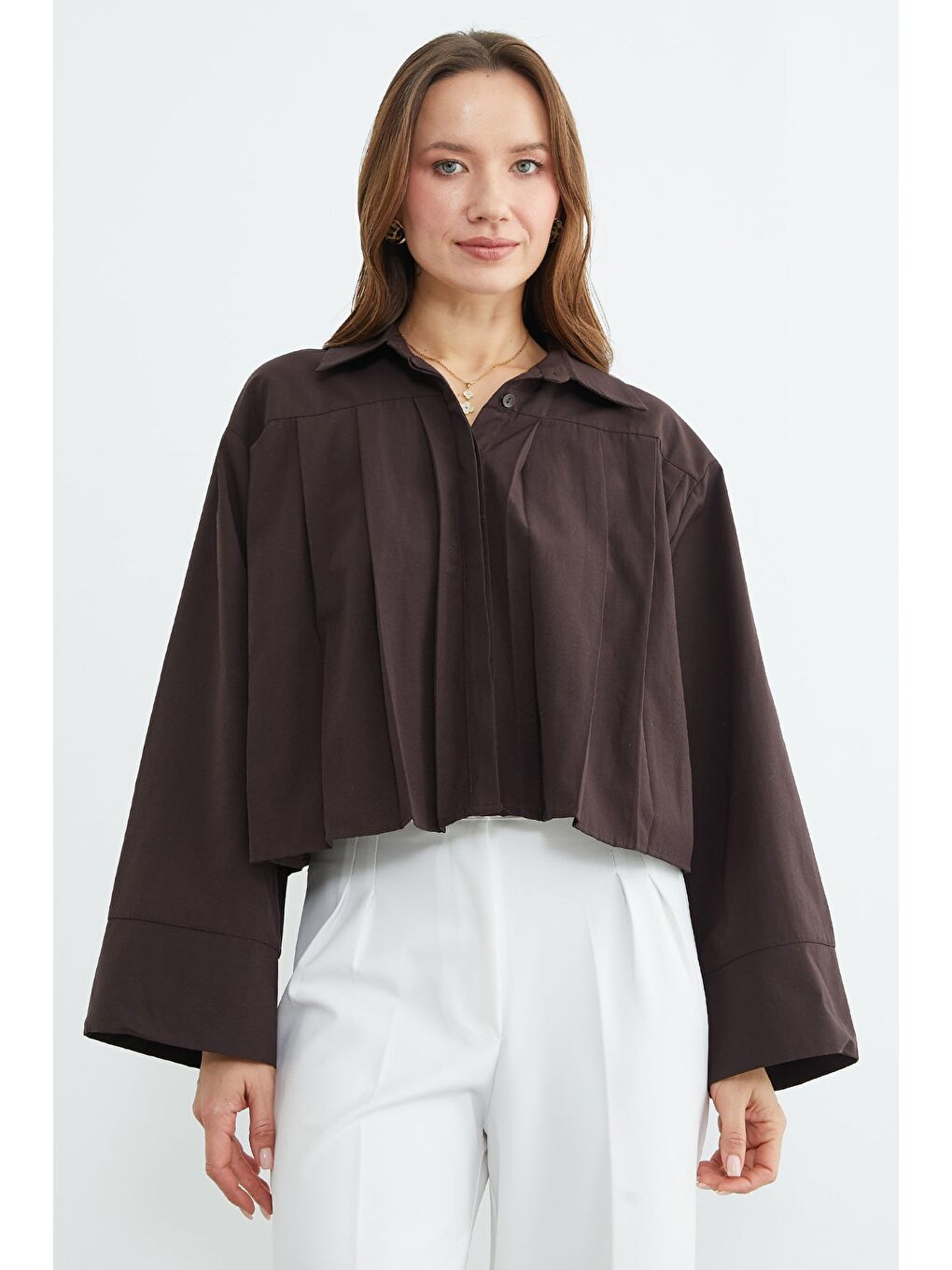 Kahverengi Pileli Geniş Kol Salaş Crop Gömlek