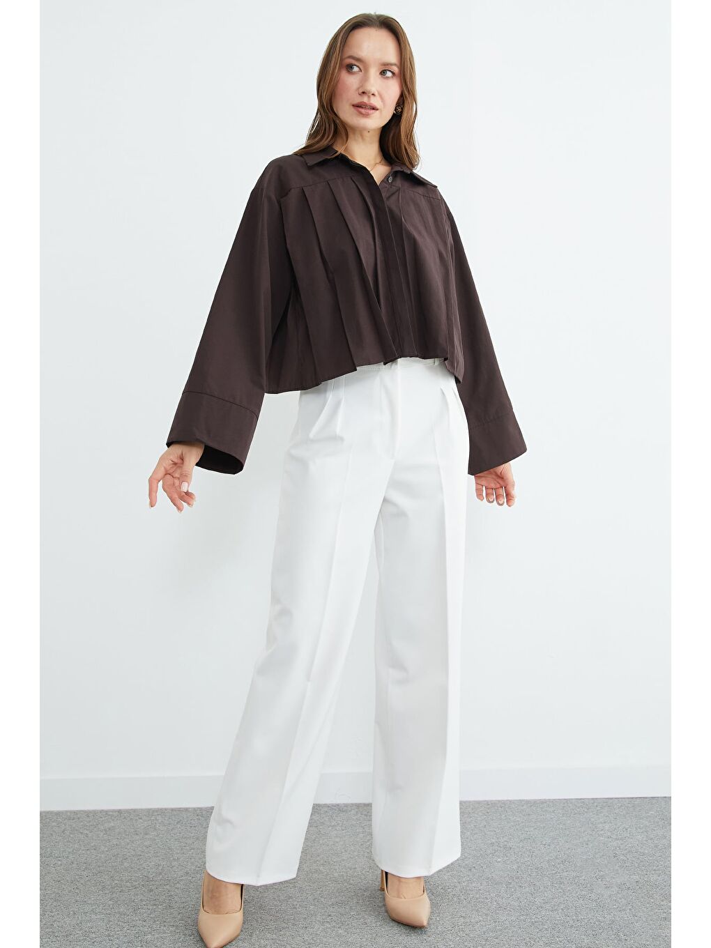 Kahverengi Pileli Geniş Kol Salaş Crop Gömlek-2