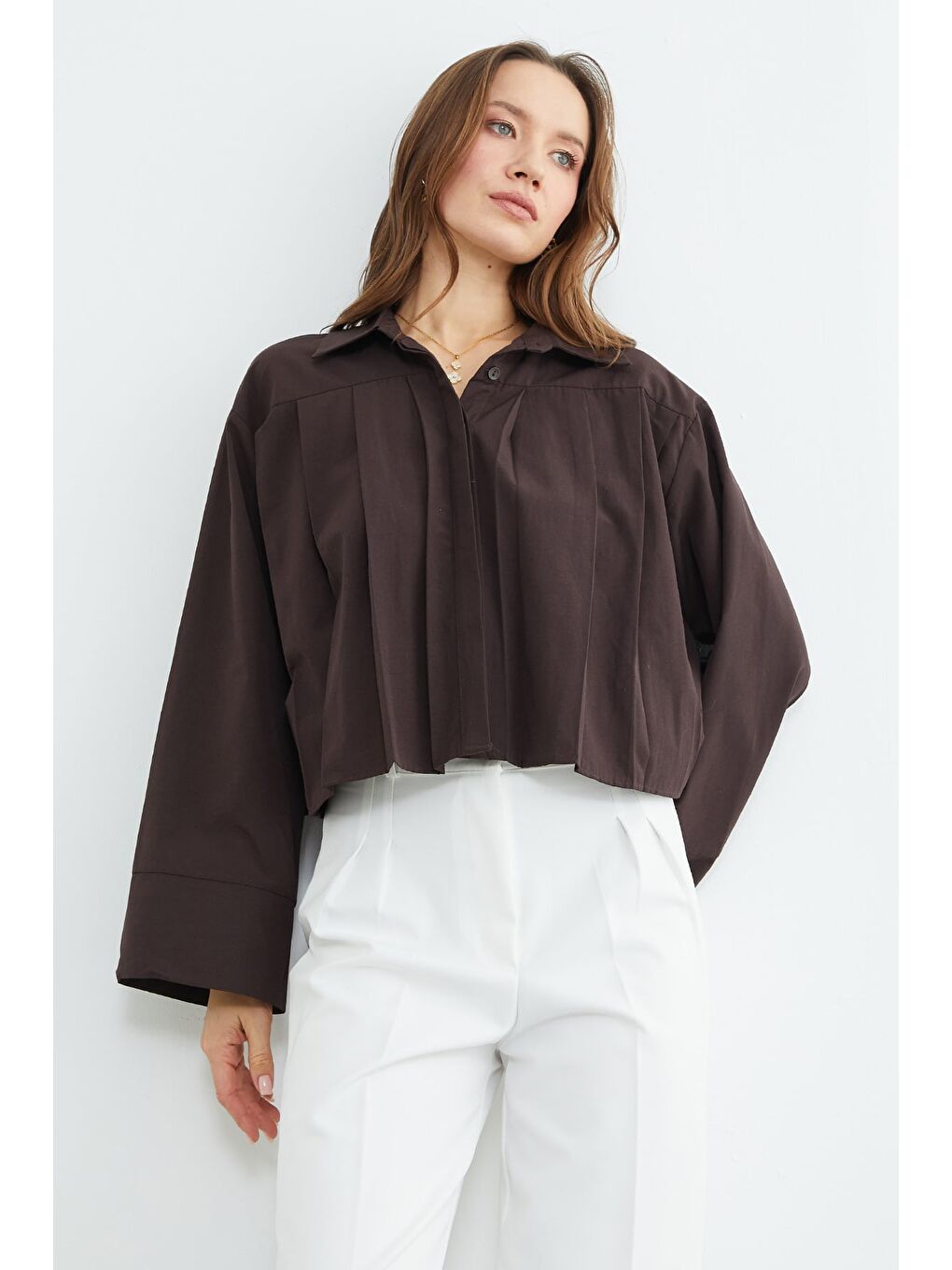 Kahverengi Pileli Geniş Kol Salaş Crop Gömlek-3