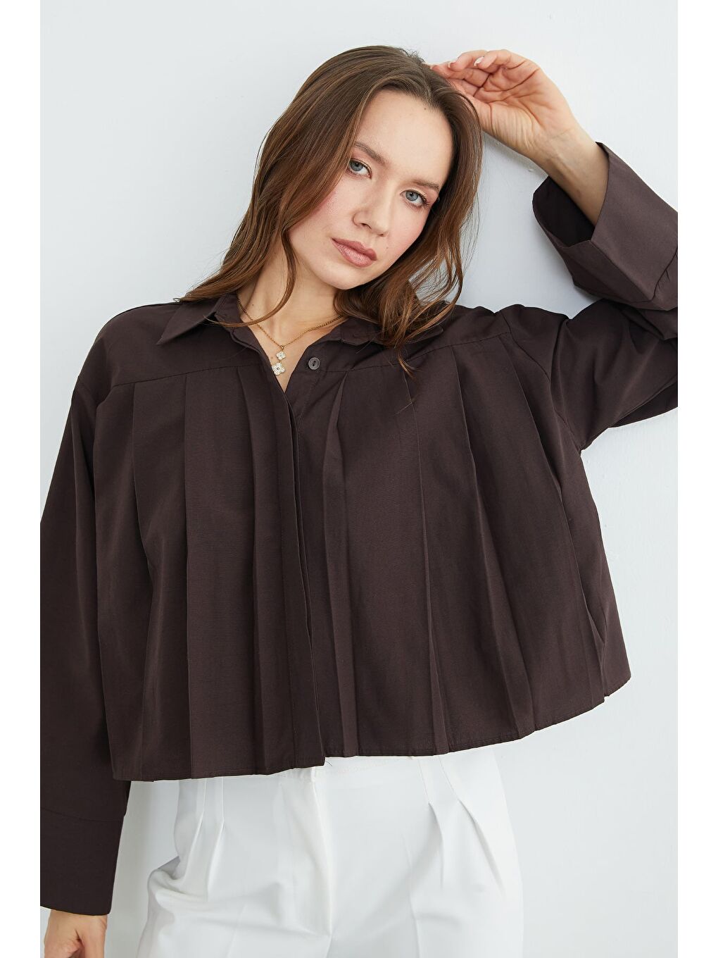 Kahverengi Pileli Geniş Kol Salaş Crop Gömlek-4