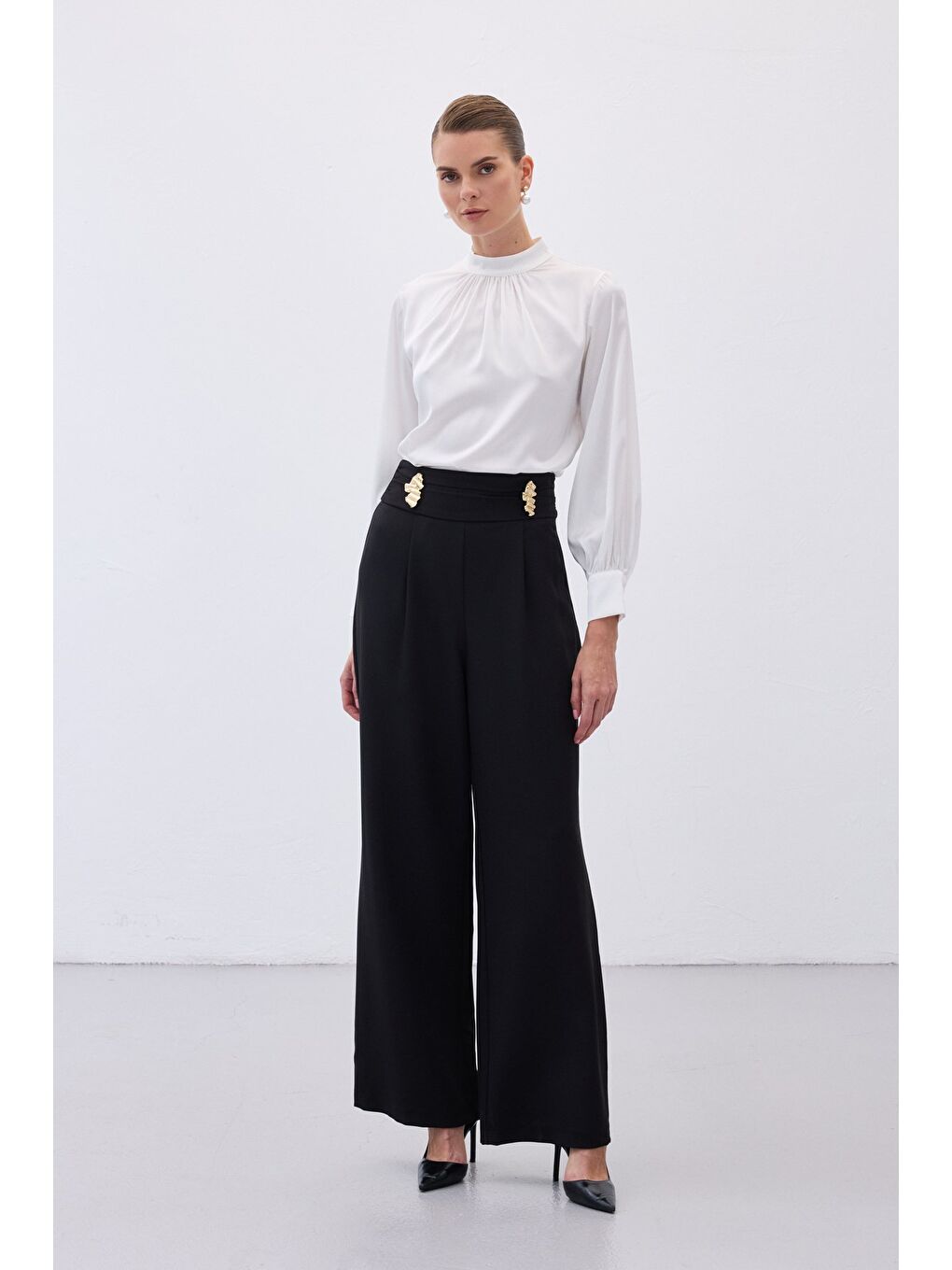 Bel Aksesuarlı Pantolon - Siyah-2