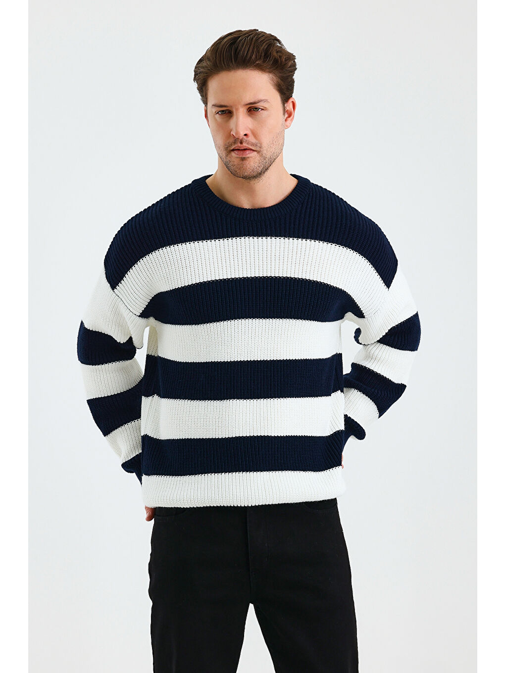 Beyaz Erkek Renk Bloklu Regular Bisiklet Yaka Triko Kazak-1