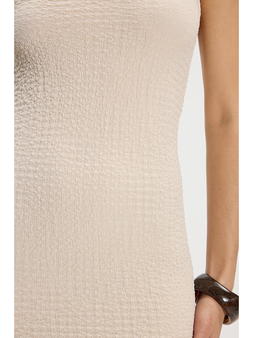Ekru Kadın Slim Fit Vücuda Oturan Askılı Elastanlı Midi Boy Bej Elbise-4