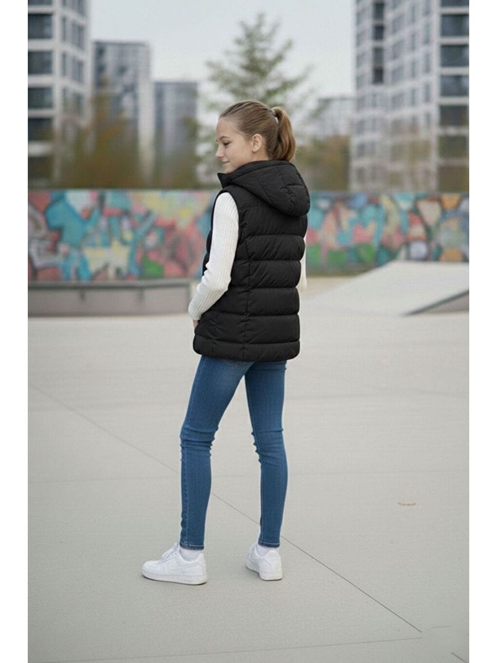 Siyah Kız Çocuk Kapüşonlu Şişme Yelek-5