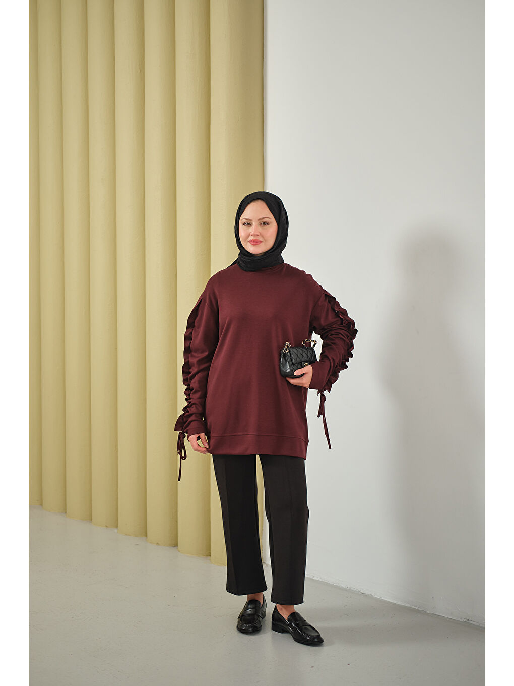 Kadın Kolları Büzgü Detay Tunik Bordo-1