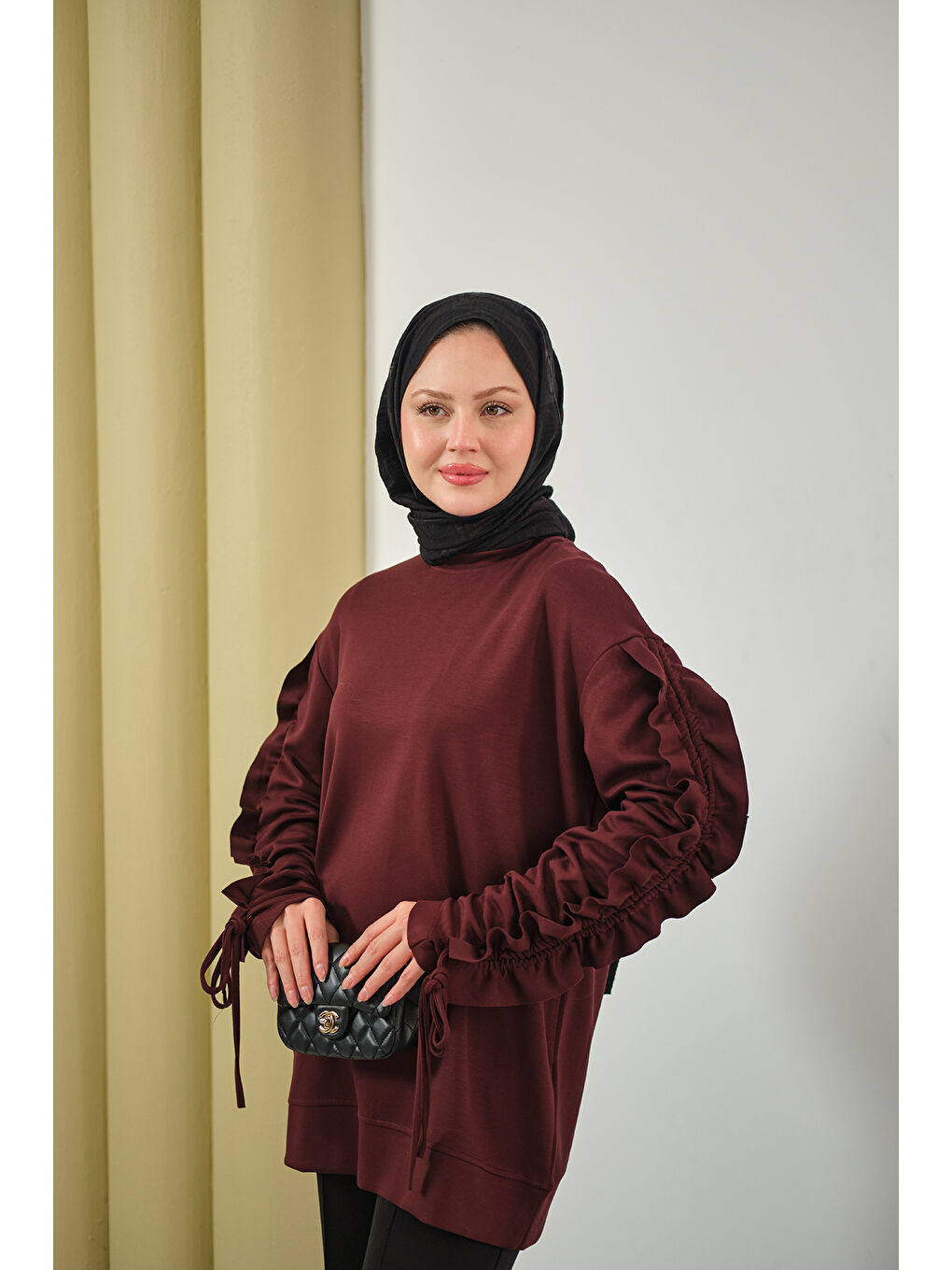 Kadın Kolları Büzgü Detay Tunik Bordo-3
