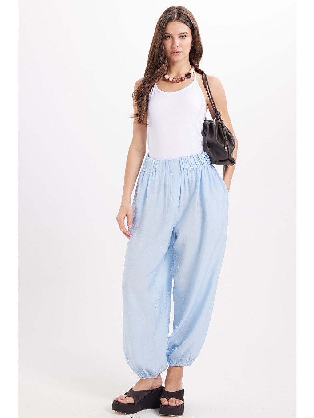 Kadın Slim Fit Dar Kesim Pamuklu Elastanlı Boyundan Bağlamalı Yumuşak Dokulu Beyaz Bluz-1