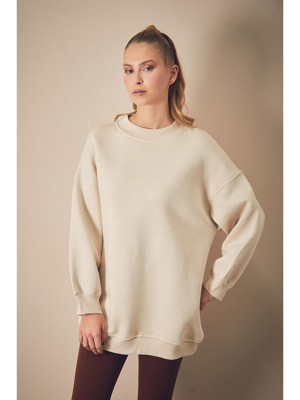 Fullamoda Bej Basic Bisiklet Yaka Oversize Sweatshirt