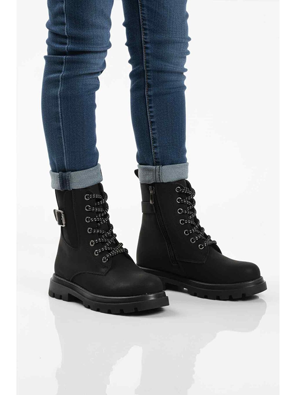 Siyah İçi Polarlı Kaymaz Kız Çocuk Bot Aleda F