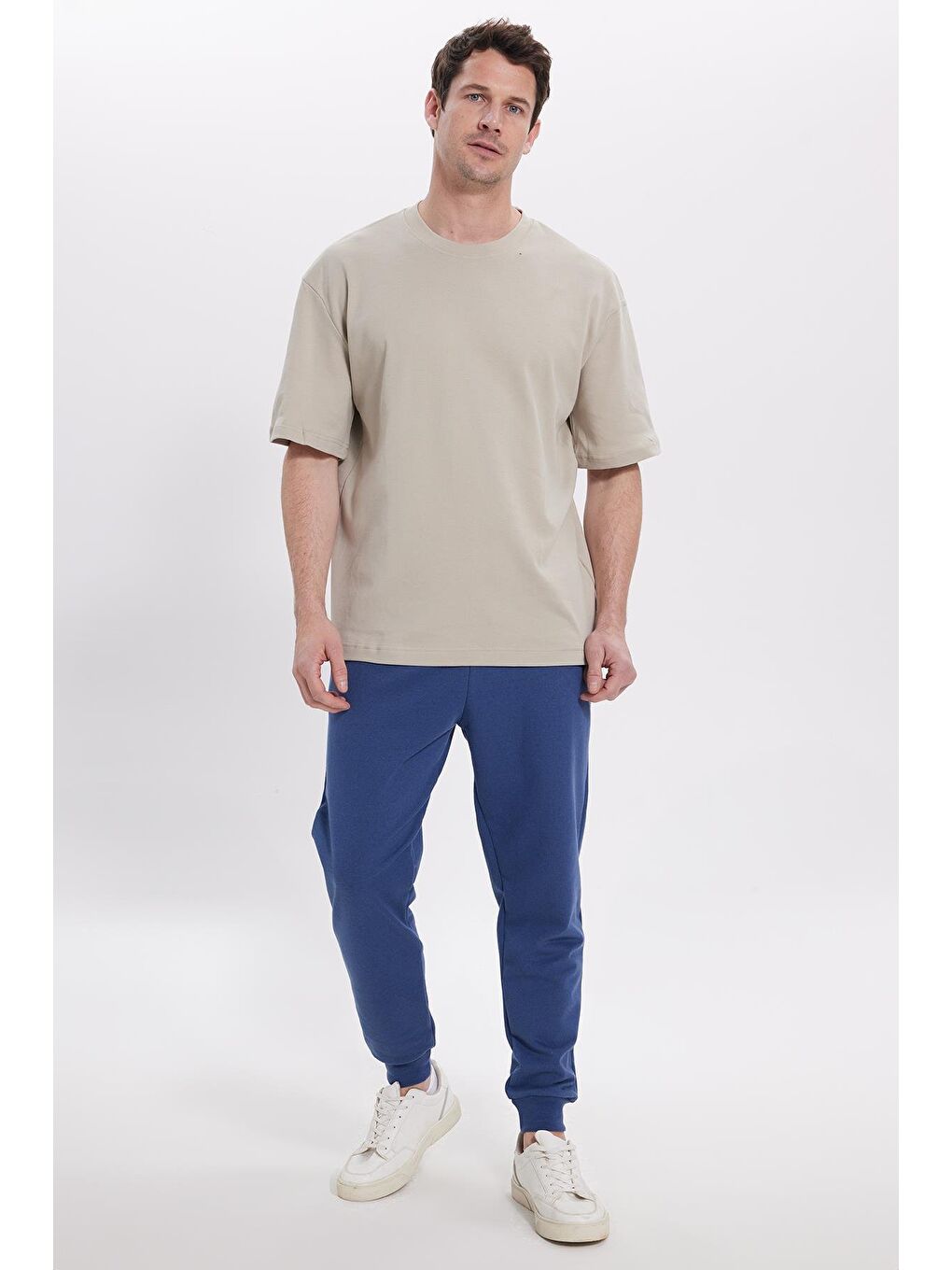 Beyaz Erkek Regular Fit Klasik Kesim Beli Bağcıklı Jogger Cepli Lastikli Paça İndigo Eşofman Altı-5
