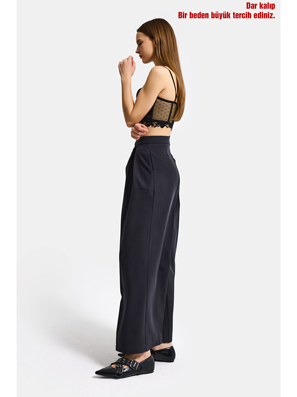 Kadın Siyah w5 Palazzo Fit Özel Kumaş Kemer Detaylı Tasarım Pantolon-5