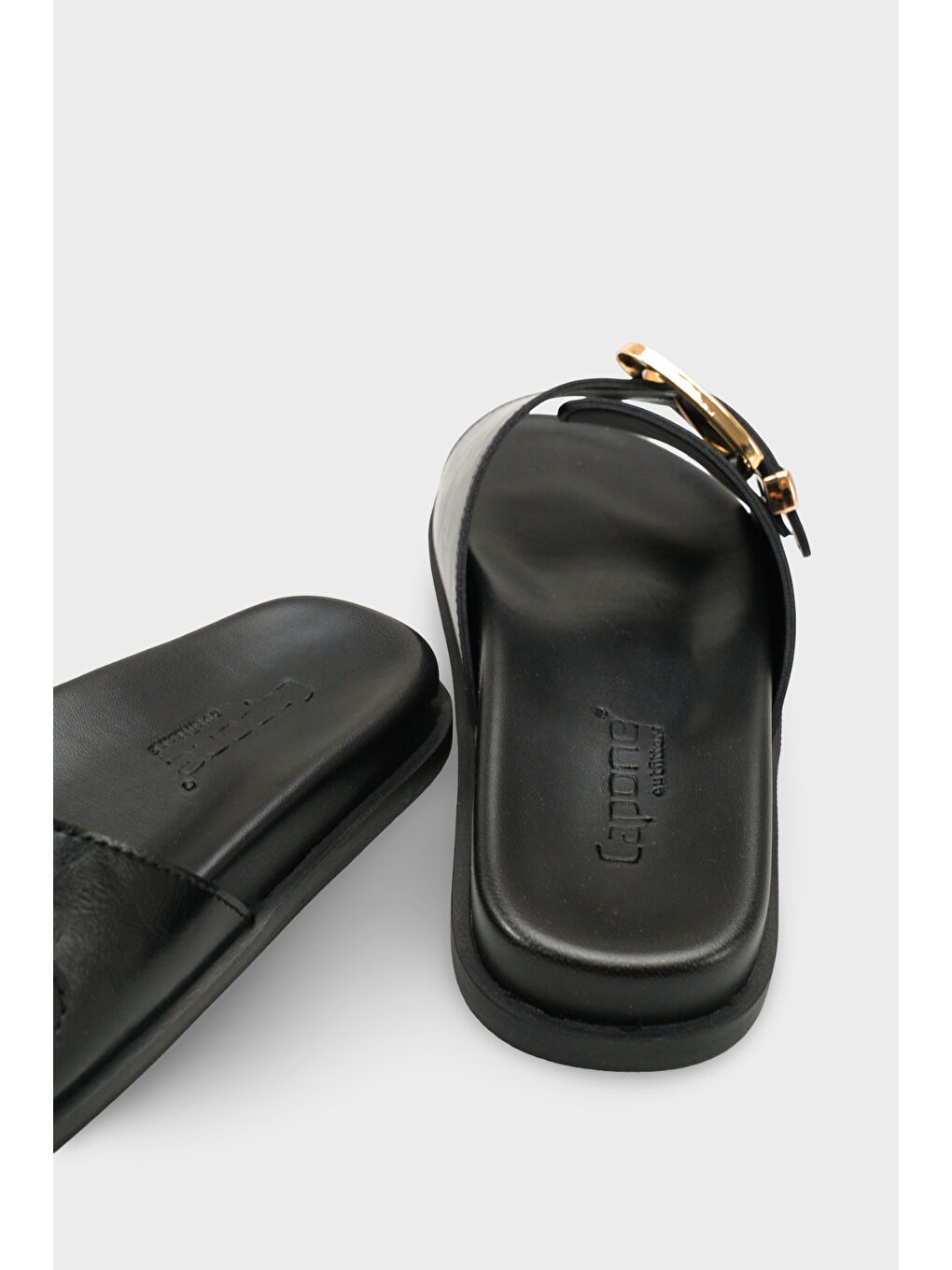 Siyah Cybelle Düz Topuklu Tek Bantlı Metal Tokalı Kadın Terlik-3