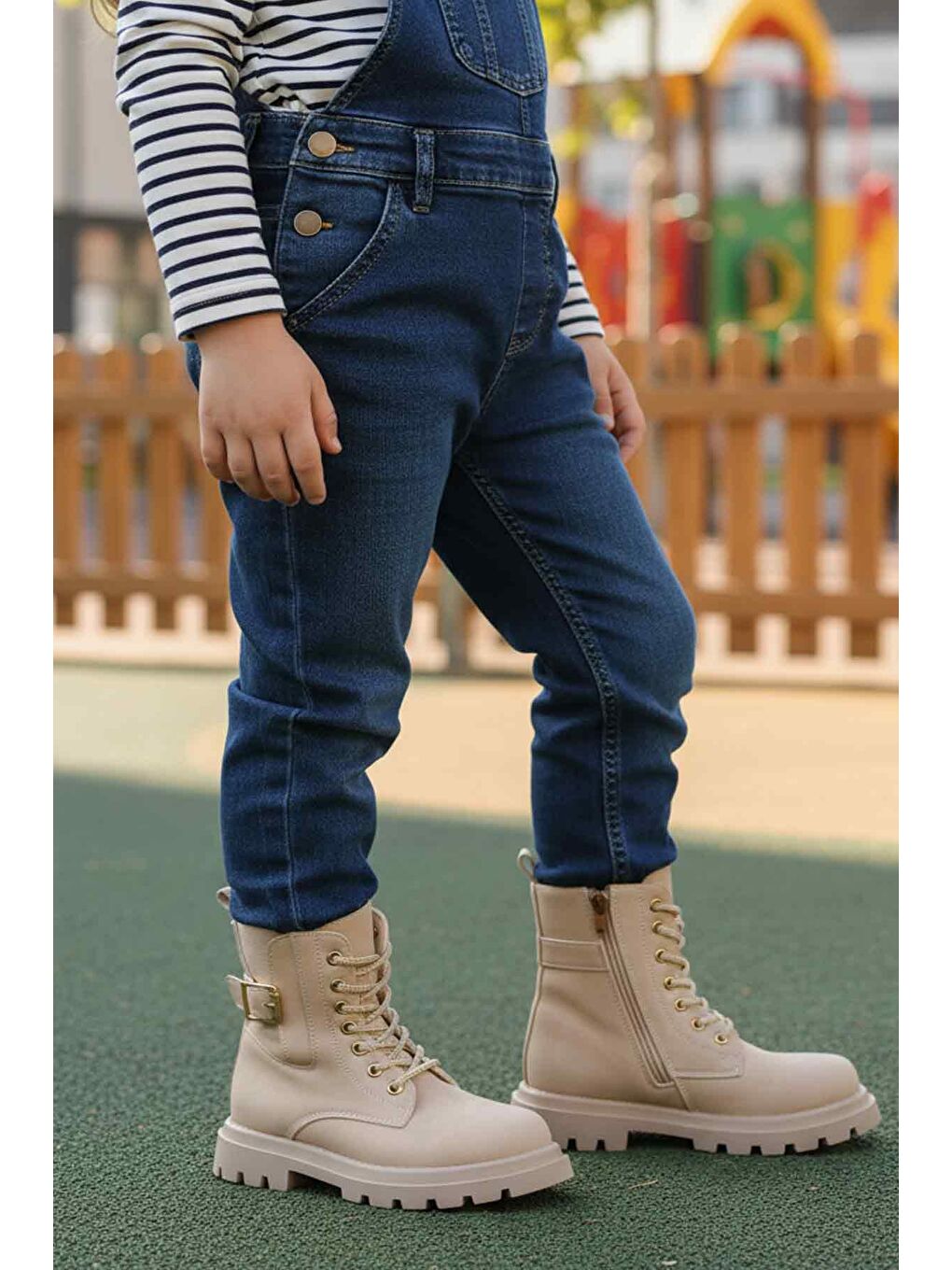 Bej İçi Polarlı Kaymaz Kız Çocuk Bot Aleda F-2