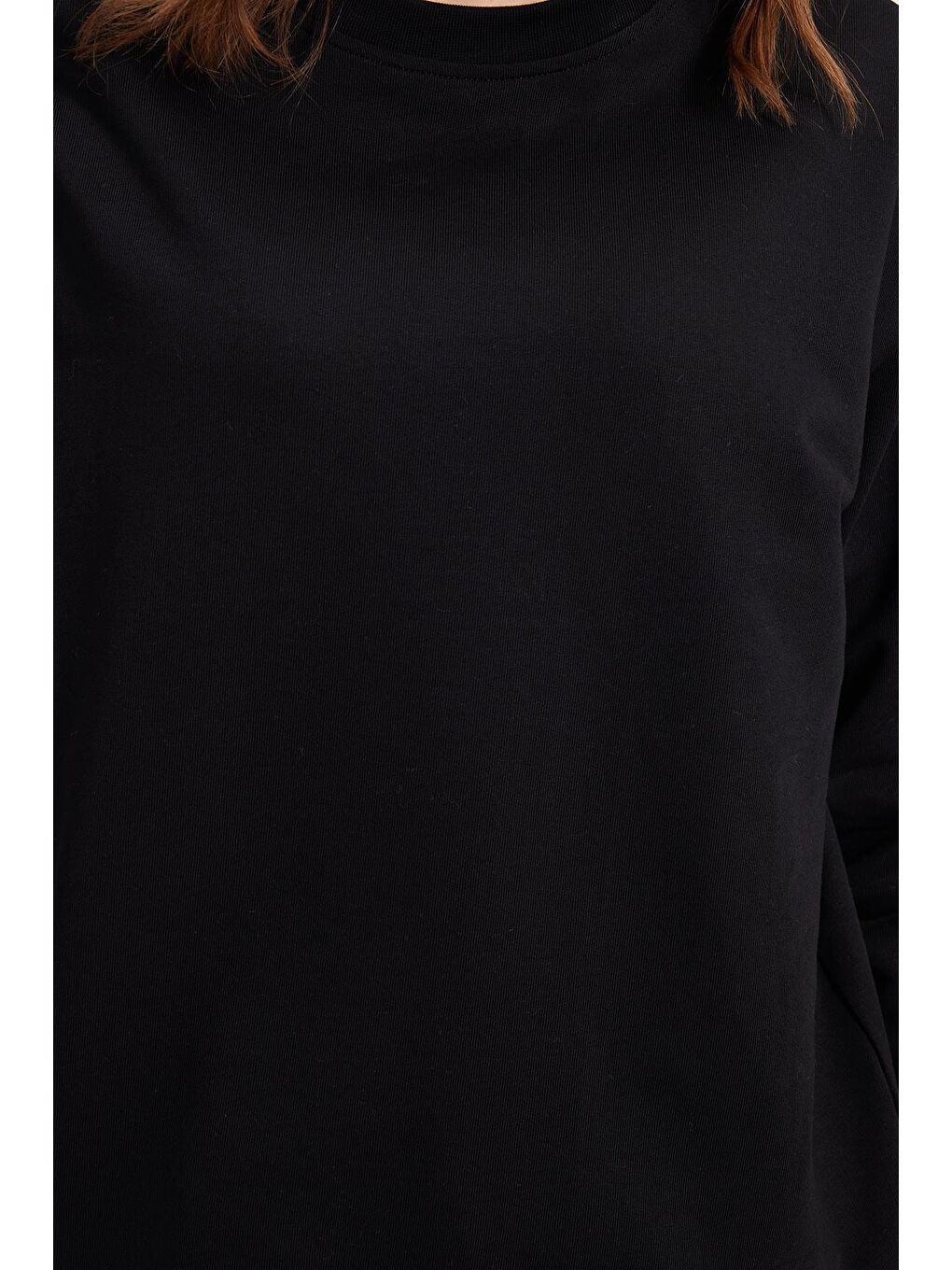 Kadın Oversize Geniş Kesim %100 Pamuk 2 İplik Bisiklet Yaka Siyah Sweatshirt-3