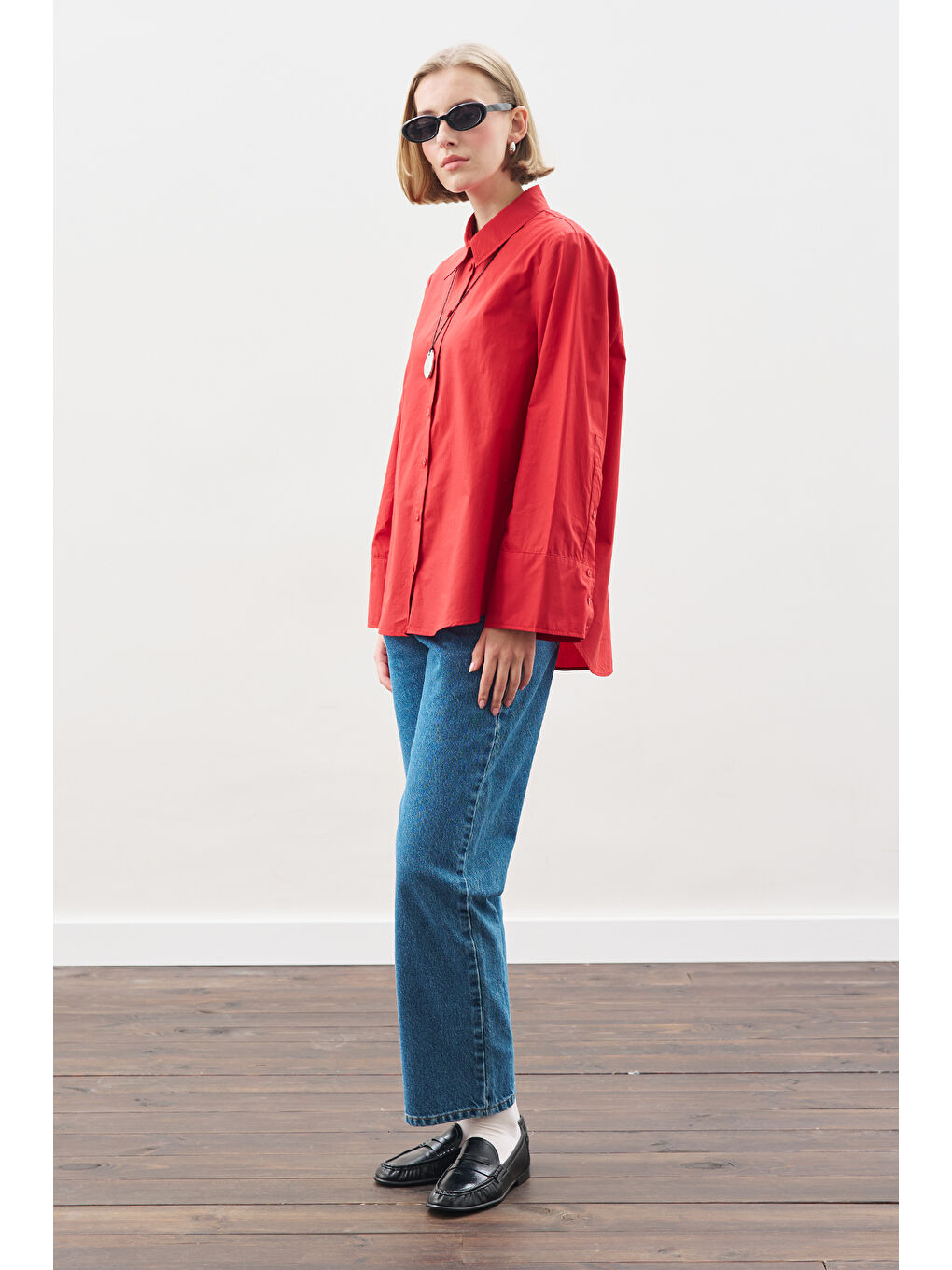 Geniş Manşetli Klasik Gömlek Kırmızı-2