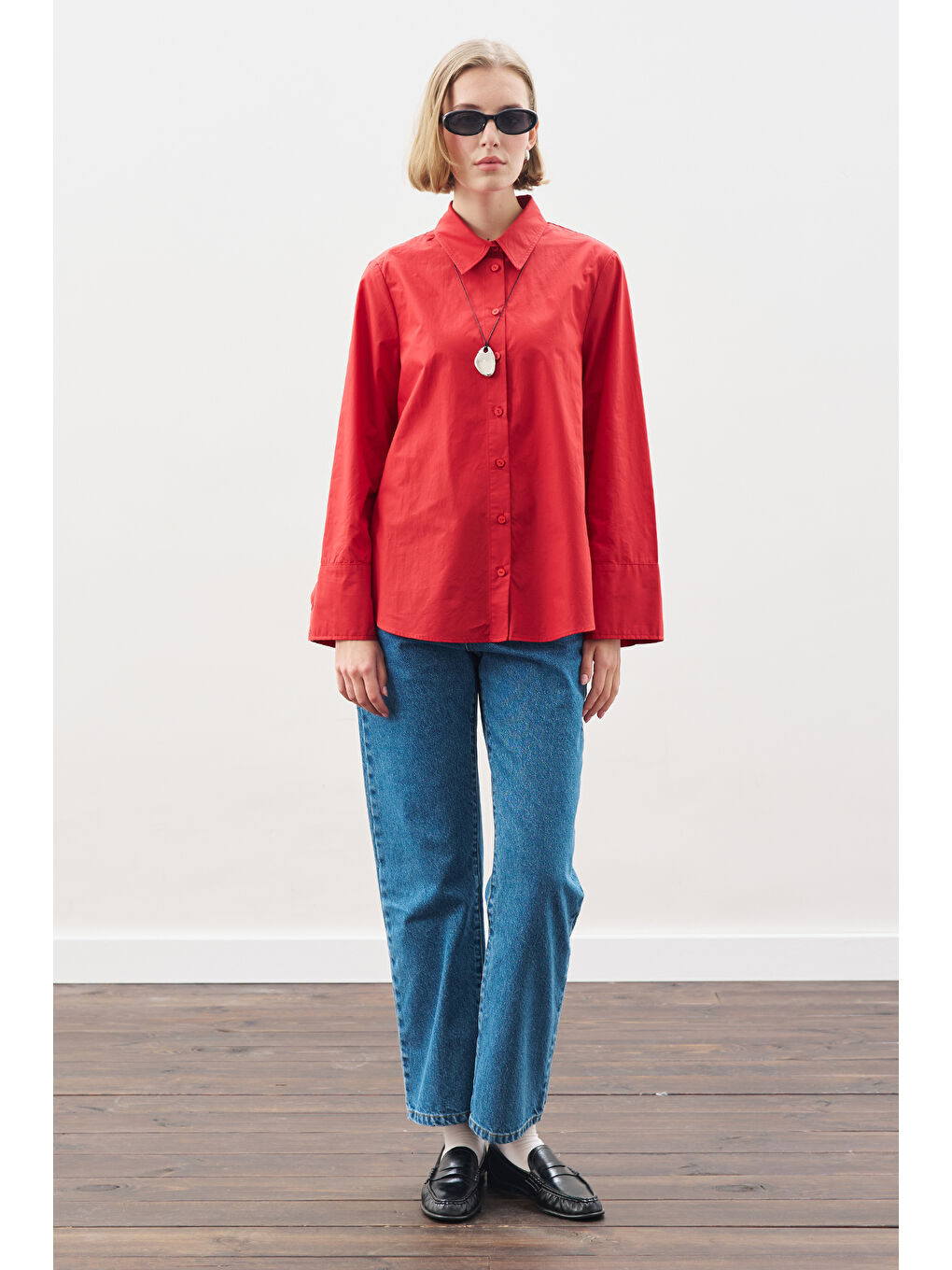 Geniş Manşetli Klasik Gömlek Kırmızı-3