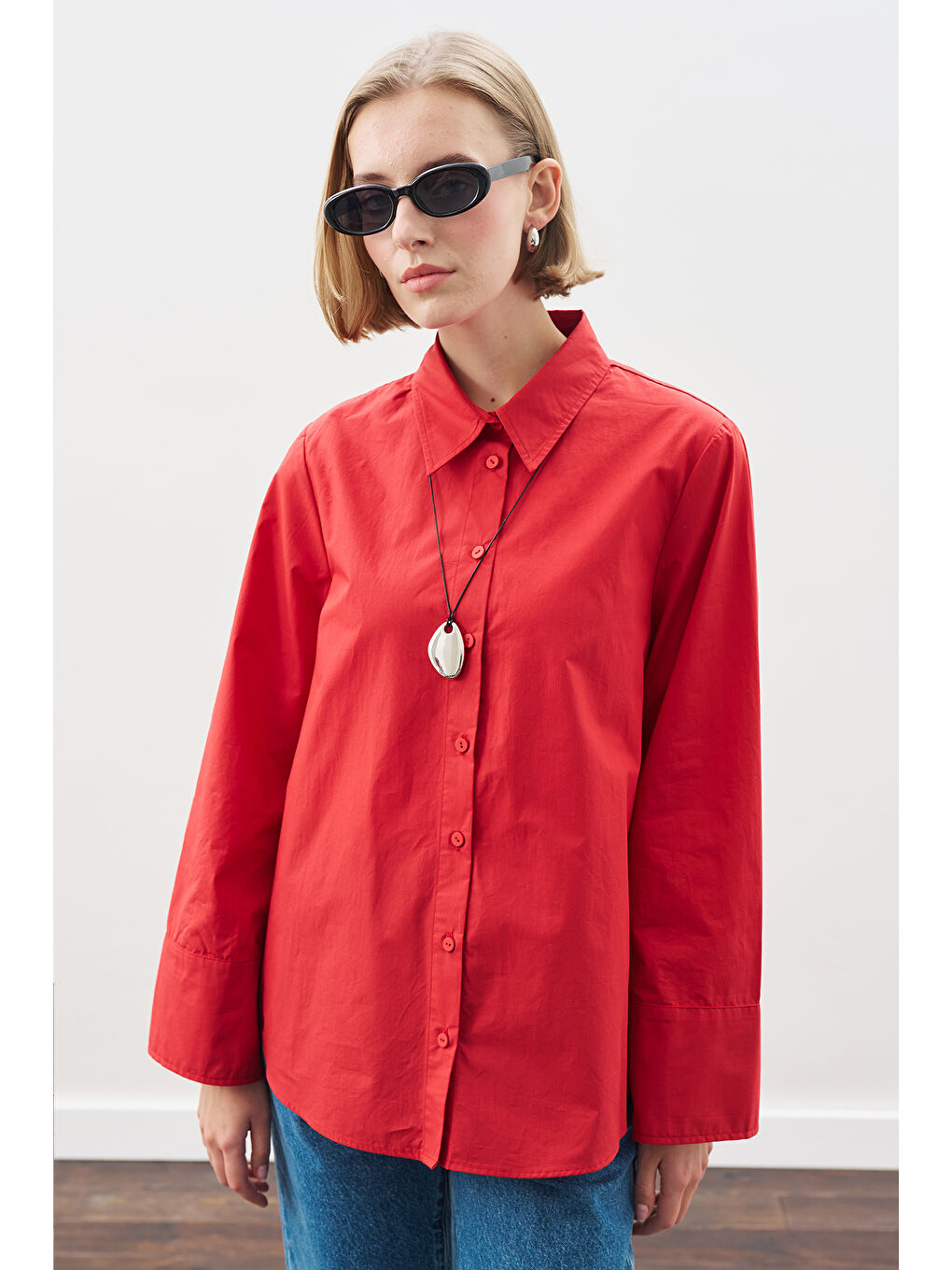 Geniş Manşetli Klasik Gömlek Kırmızı-4