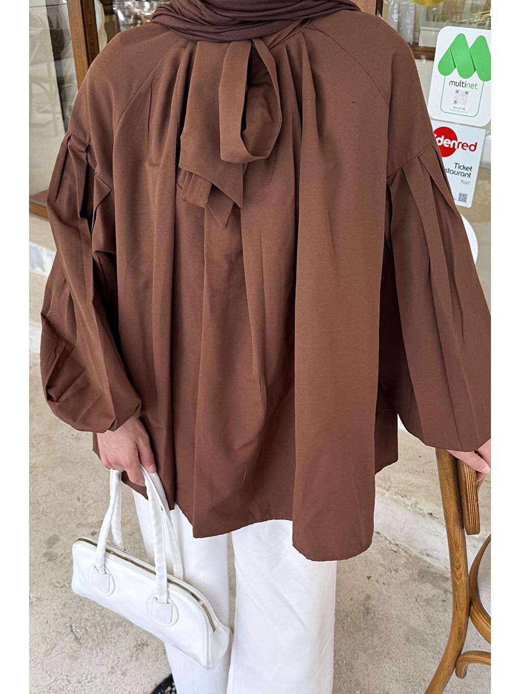 Yaka Fular Detaylı Gömlek Acı Kahverengi-1