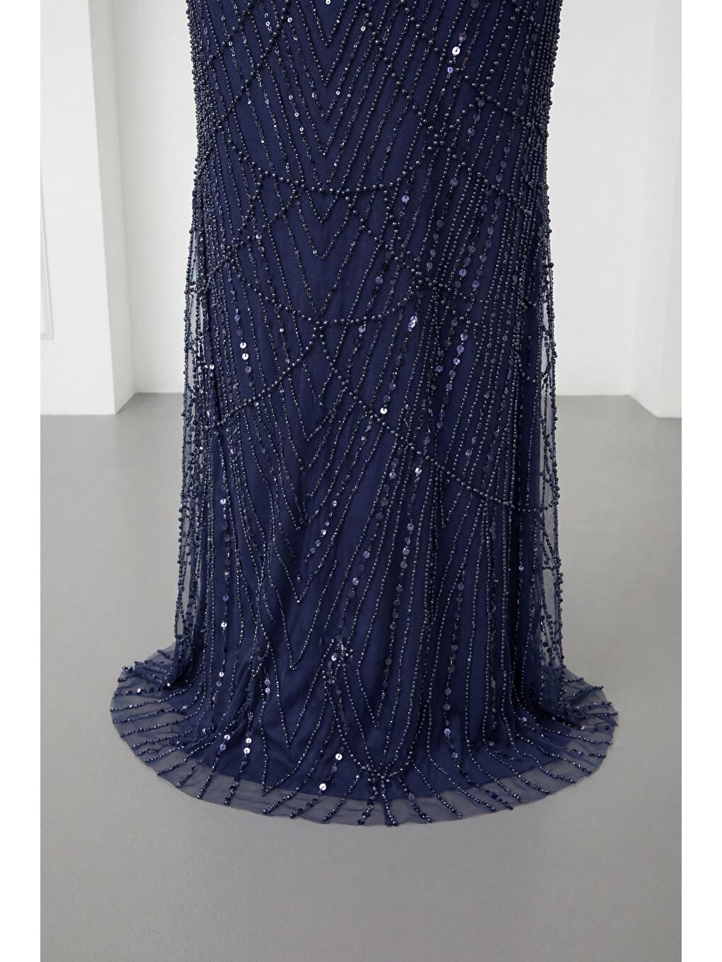 Kadın Lacivert Kare Yaka Uzun Kollu Boncuklu Abiye Elbise-3