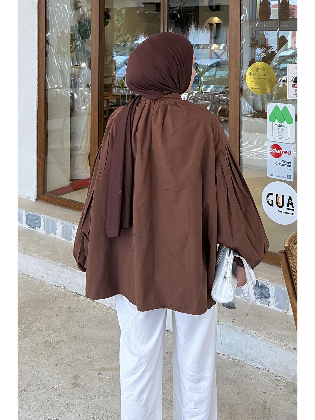 Yaka Fular Detaylı Gömlek Acı Kahverengi-3