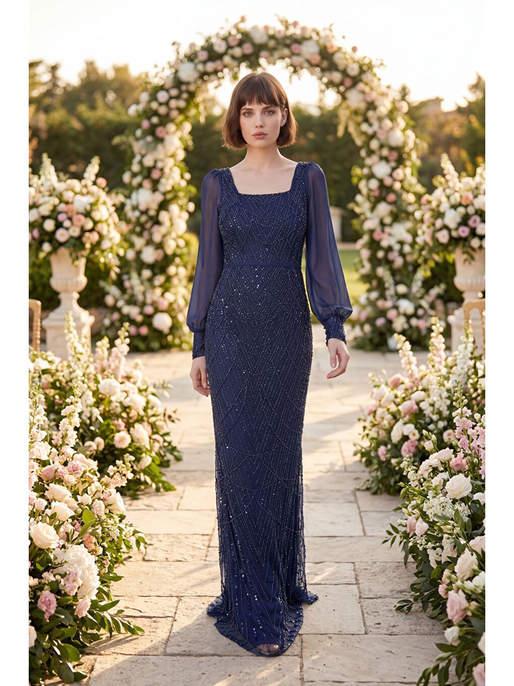 Kadın Lacivert Kare Yaka Uzun Kollu Boncuklu Abiye Elbise-4