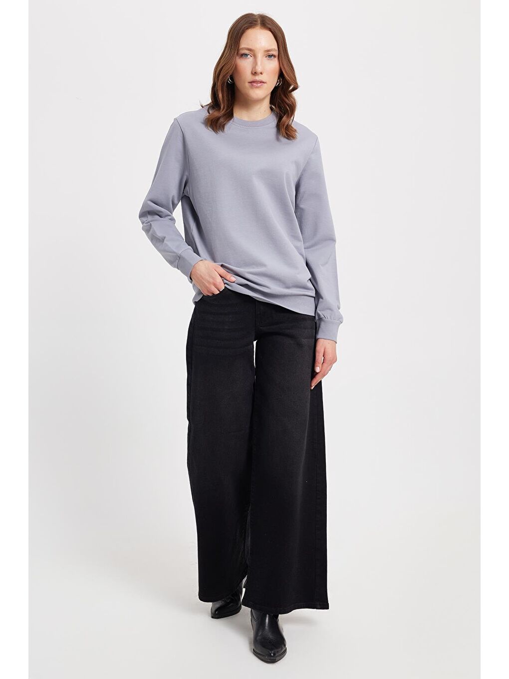 Kadın Oversize Geniş Kesim %100 Pamuk 2 İplik Bisiklet Yaka Açık Gri Sweatshirt-1