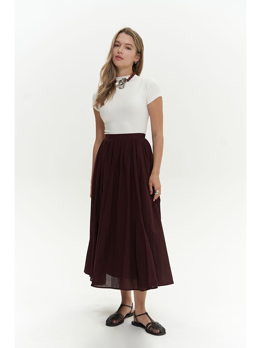 Amaya Bilek Hizasında Pileli Bordo Etek-1
