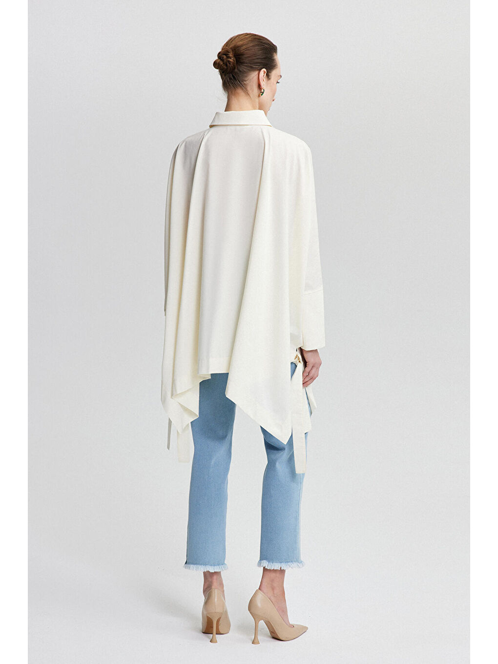 Ekru Bağlama Detaylı Oversıze Gömlek-4