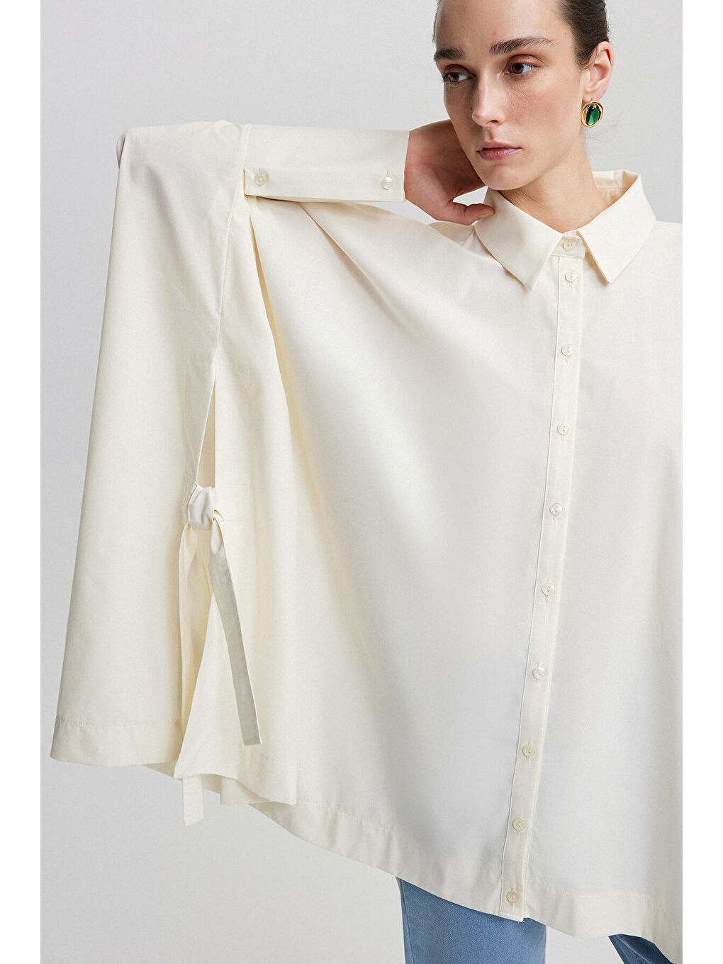 Ekru Bağlama Detaylı Oversıze Gömlek-5