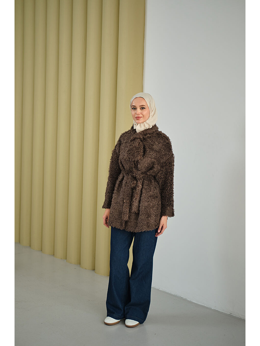 Kadın Yaka Bağlamalı Pelüş Hırka Kahverengi-4