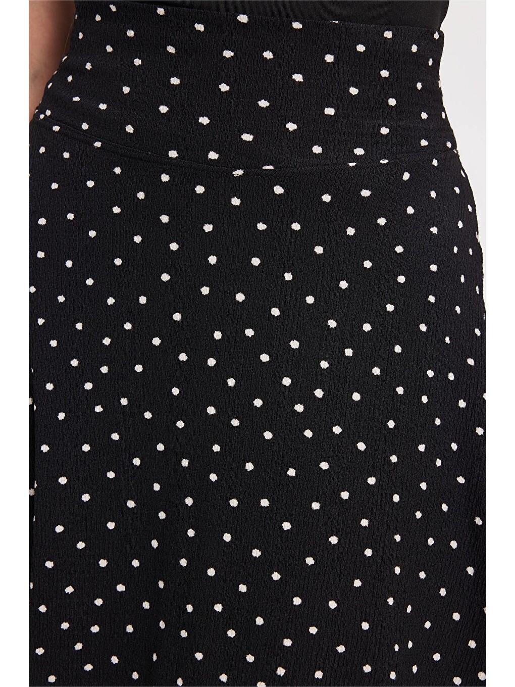 Kadın Slim Fit Dar Kesim Yüksek Bel Puantiyeli Pamuklu Siyah Etek-4