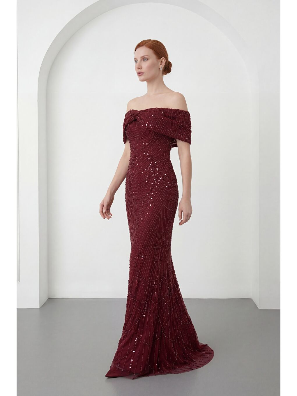 Kadın Bordo Kayık Yaka Boncuklu Uzun Balık Abiye Elbise-1
