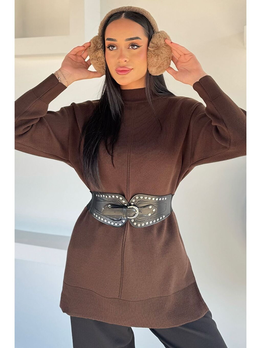 Kahverengi Yan Yırtmaçlı Triko Tunik