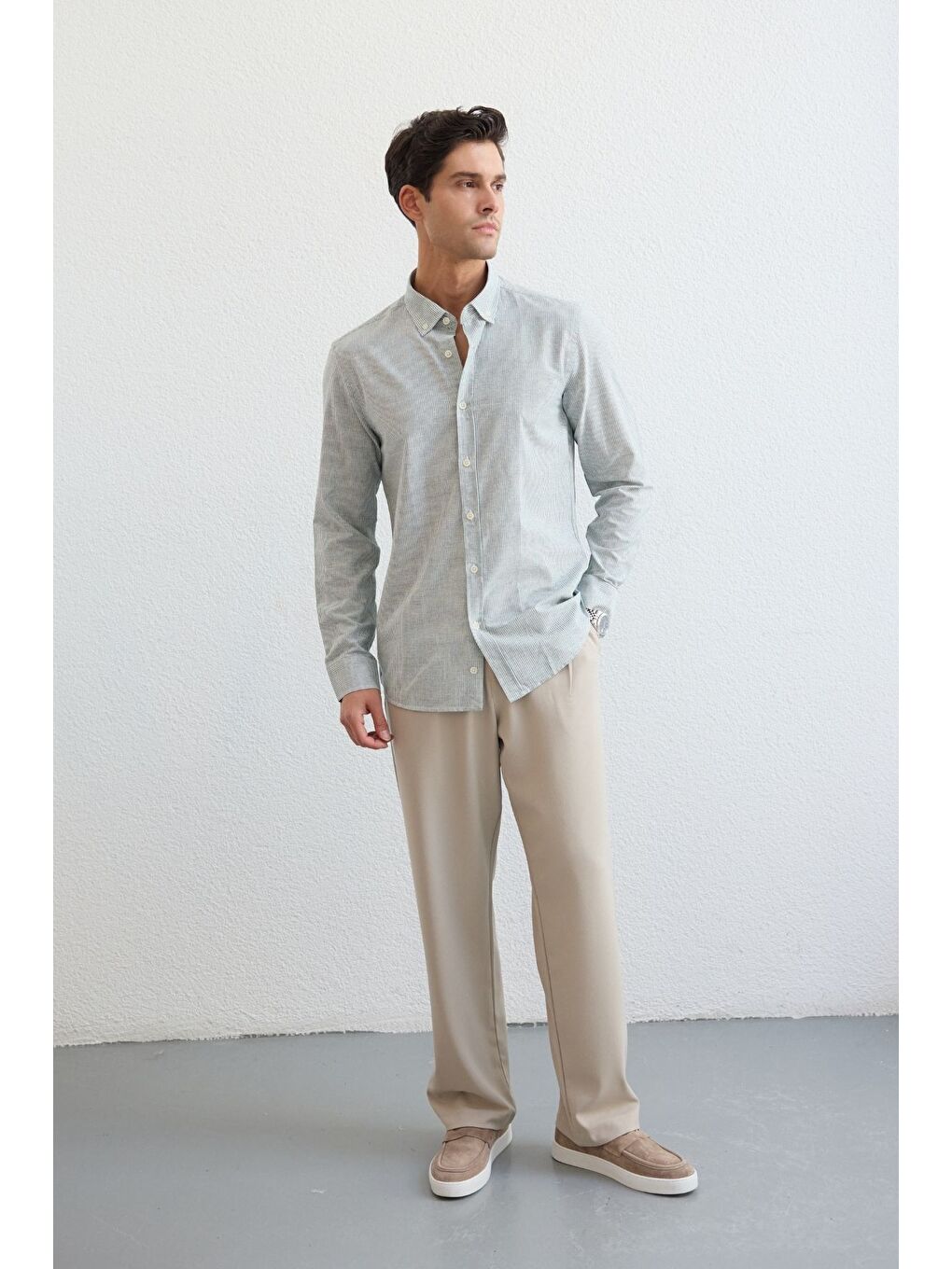 Yeşil Misato Erkek Gömlek Modern Slim Fit Keten Görünümlü İnce Çizgili Hafif Kumaş-2