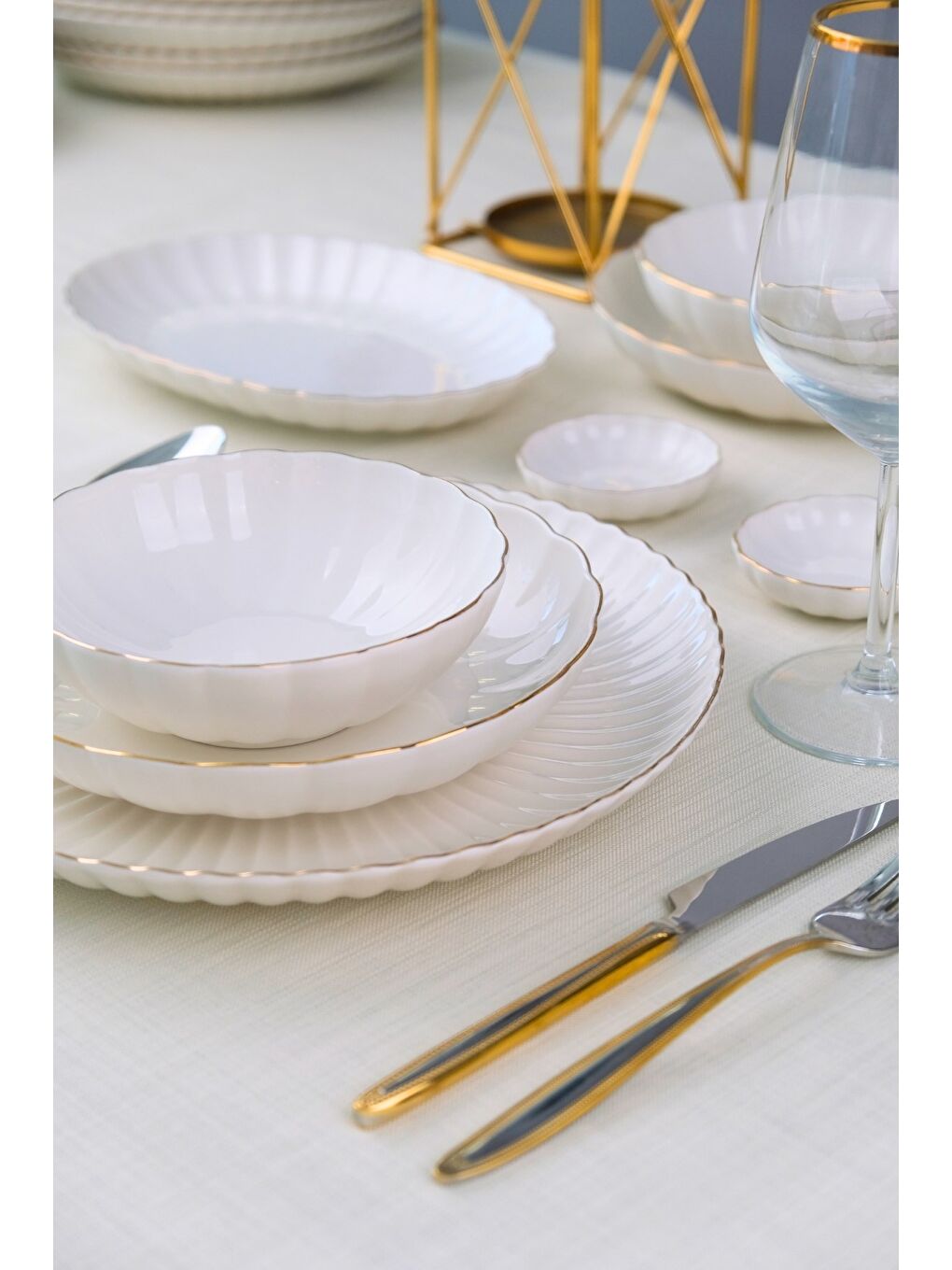 Ekru Kütahya Porselen Bone Luz Form Yemek Takımı Altın 32 Parça 6 Kişilik