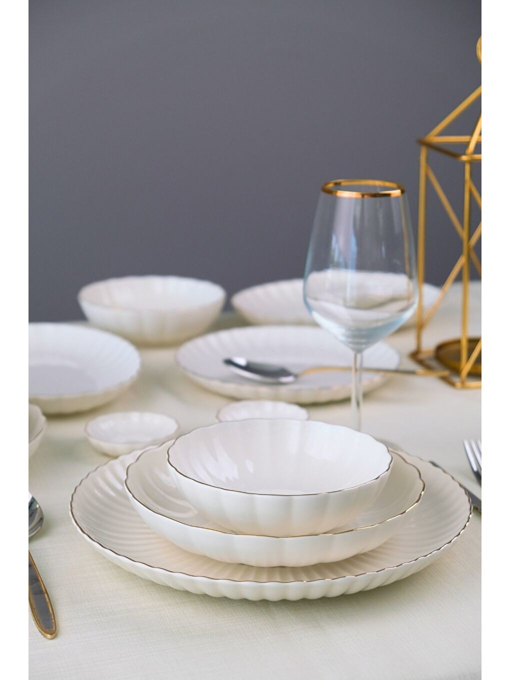 Ekru Kütahya Porselen Bone Luz Form Yemek Takımı Altın 32 Parça 6 Kişilik-2