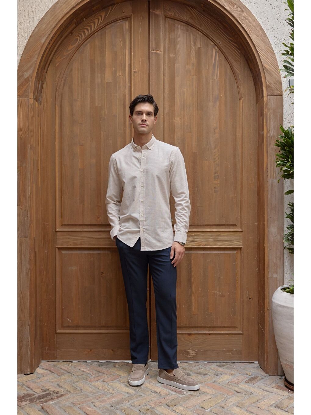 Bej Kure Erkek Gömlek Modern Slim Fit Keten Görünümlü İnce ve Çizgili Doku-1