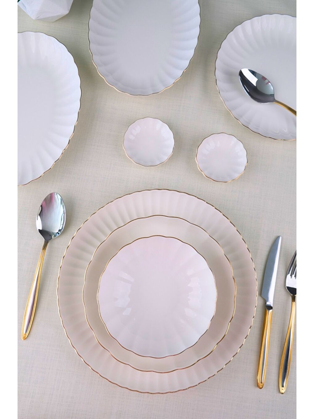 Ekru Kütahya Porselen Bone Luz Form Yemek Takımı Altın 32 Parça 6 Kişilik-5