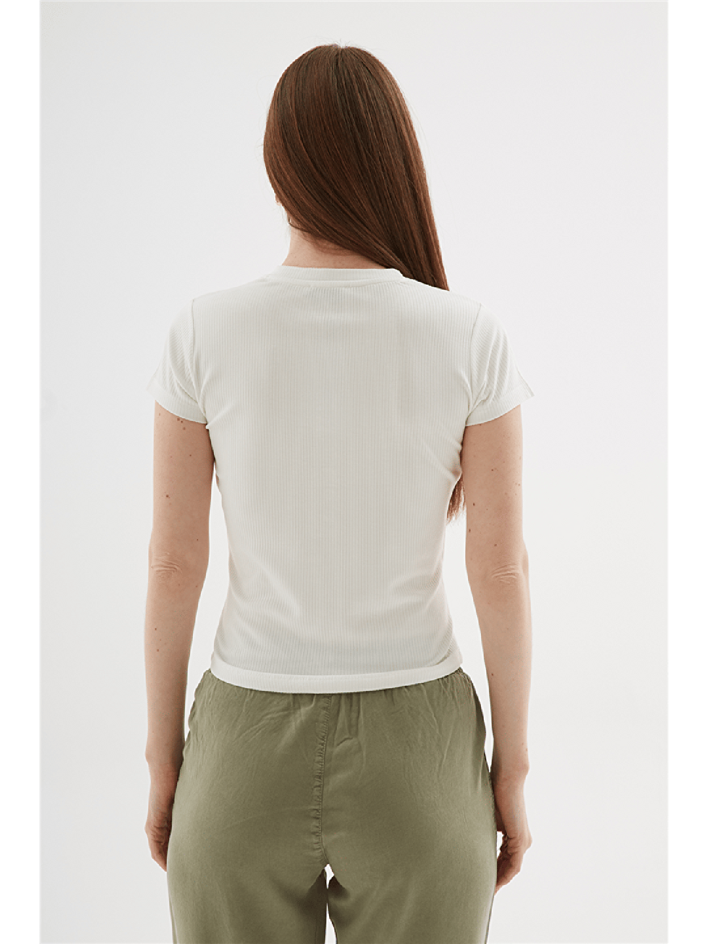 Ekru Regular Fit Düğme Detaylı V Yaka Bluz 26Y0494K1-4