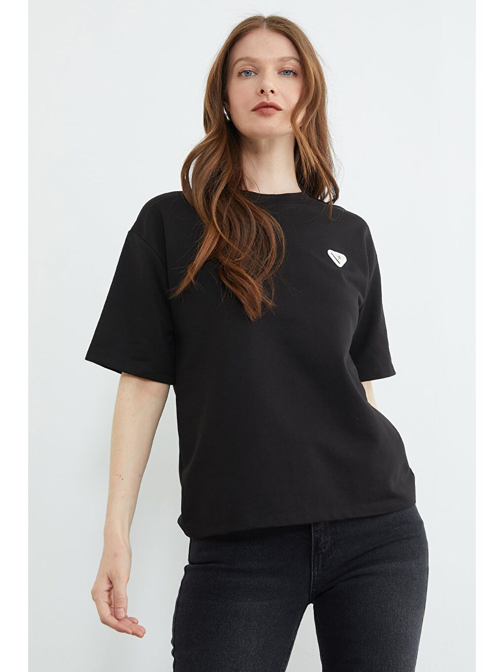 Siyah Metal Aksesuarlı Bisiklet Yaka Tişört-2