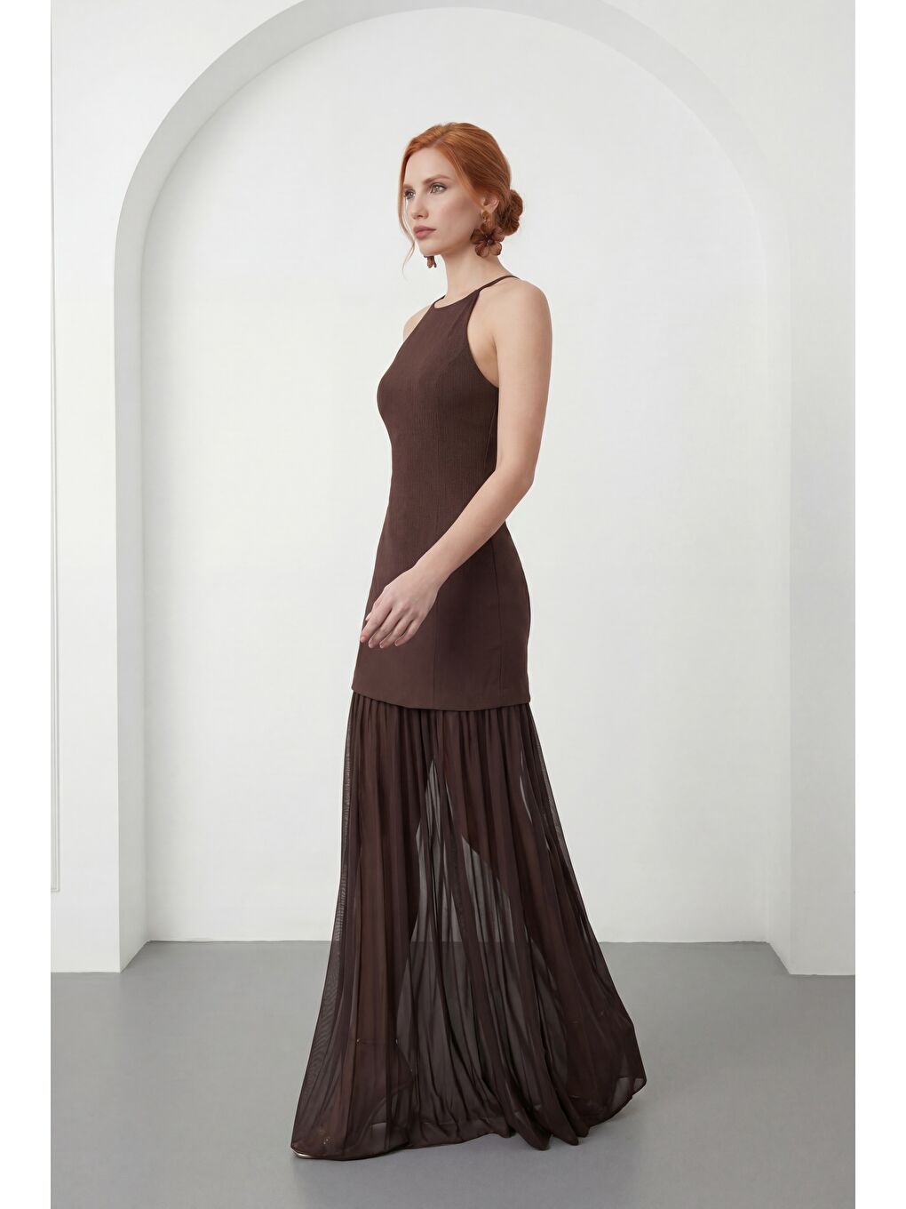 Kadın Kahverengi Halter Yaka Uzun Mezuniyet Elbisesi-1