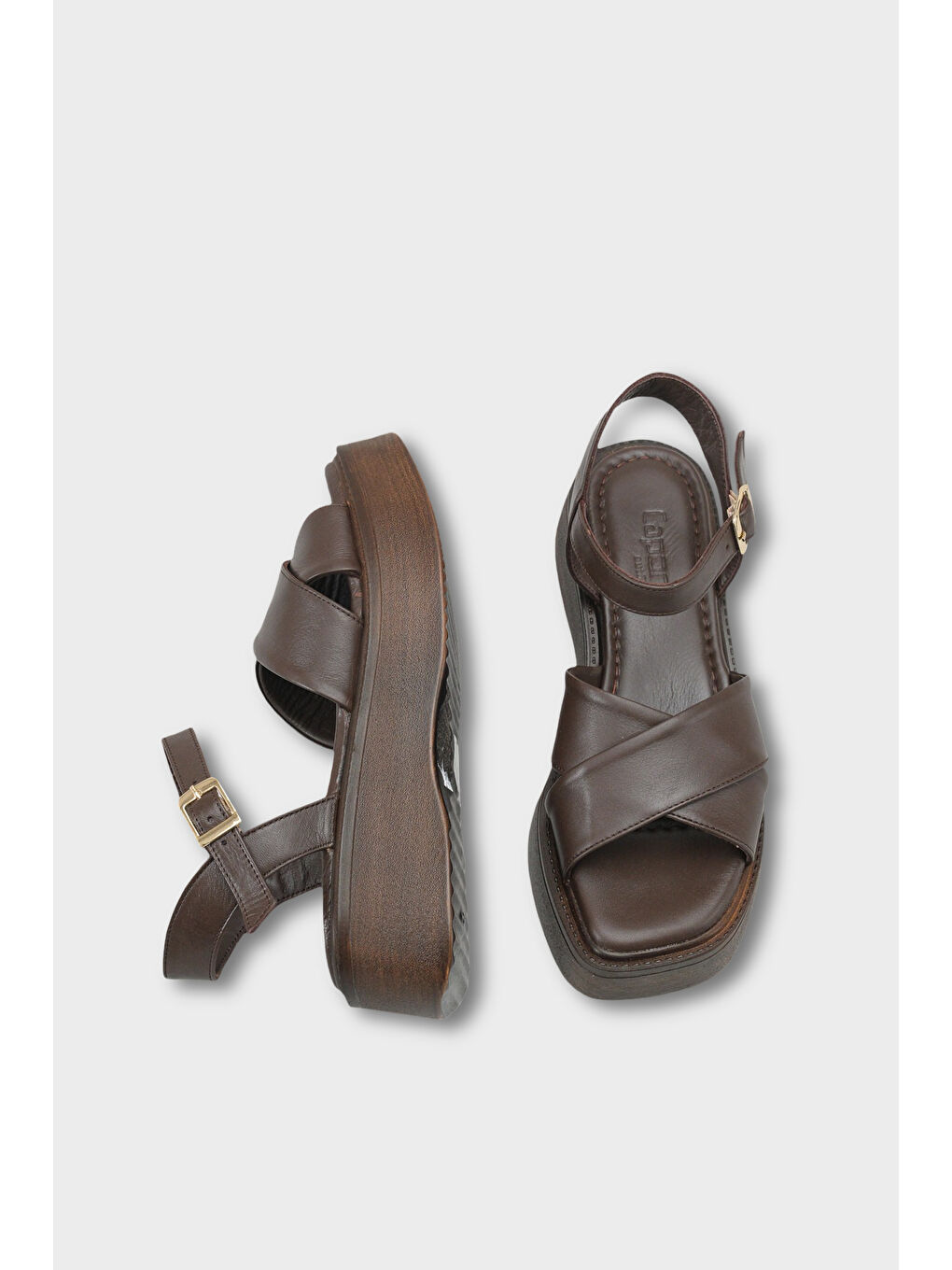 Kahverengi Bobbi Hakiki Deri Çapraz Bantlı Dolgu Topuk Kadın Sandalet-4